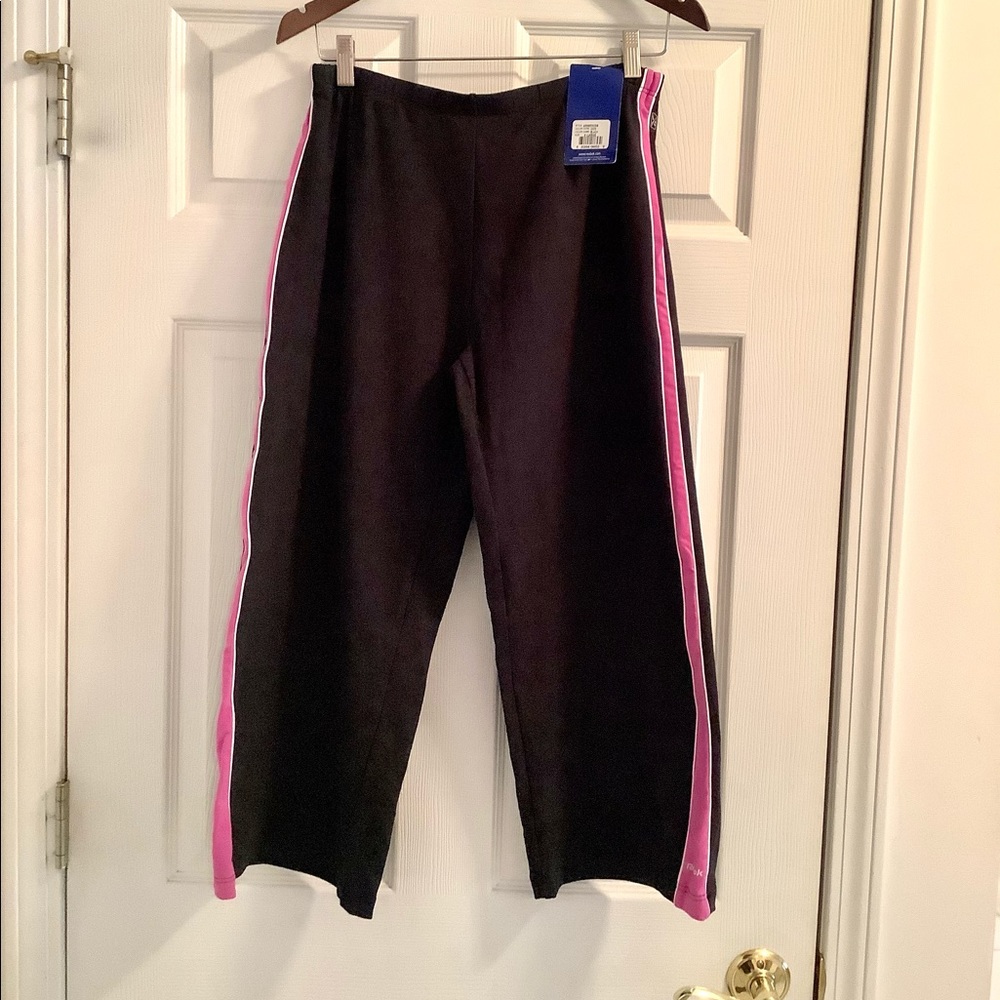 NEW- Reebok Ladies Cropped Pants-Size XL